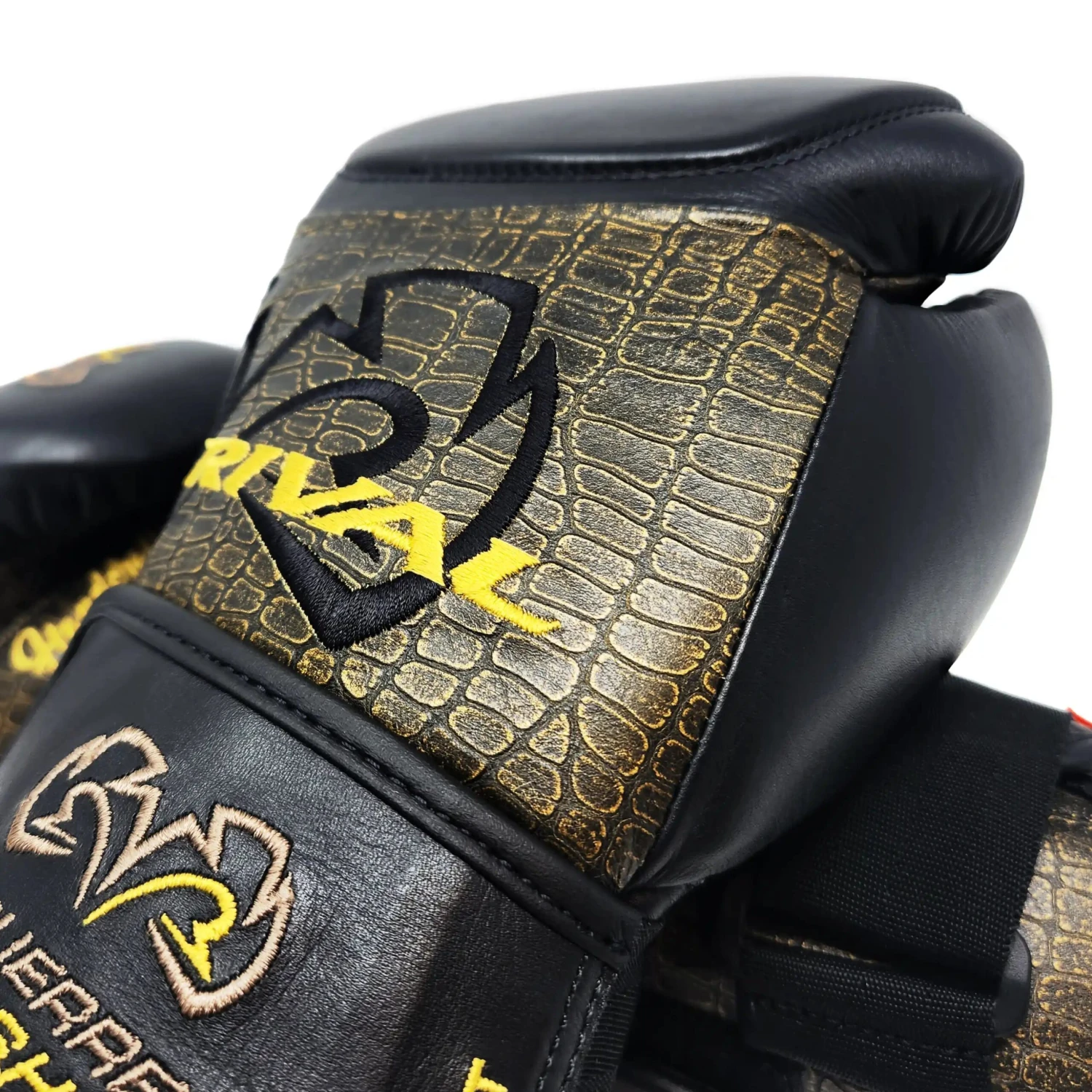 RFX-Guerrero Intelli-Shock Bag Gloves Croc Skin Edition 5 RFX-Guerrero Intelli-Shock Bag Gloves Croc Skin Edition - Image 4